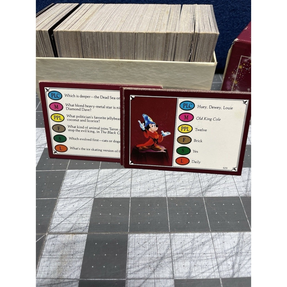 Trivial Pursuit 1986 Magic of Disney Family Game Parts‎ Kids Trivia Cards - Picture 5 of 5